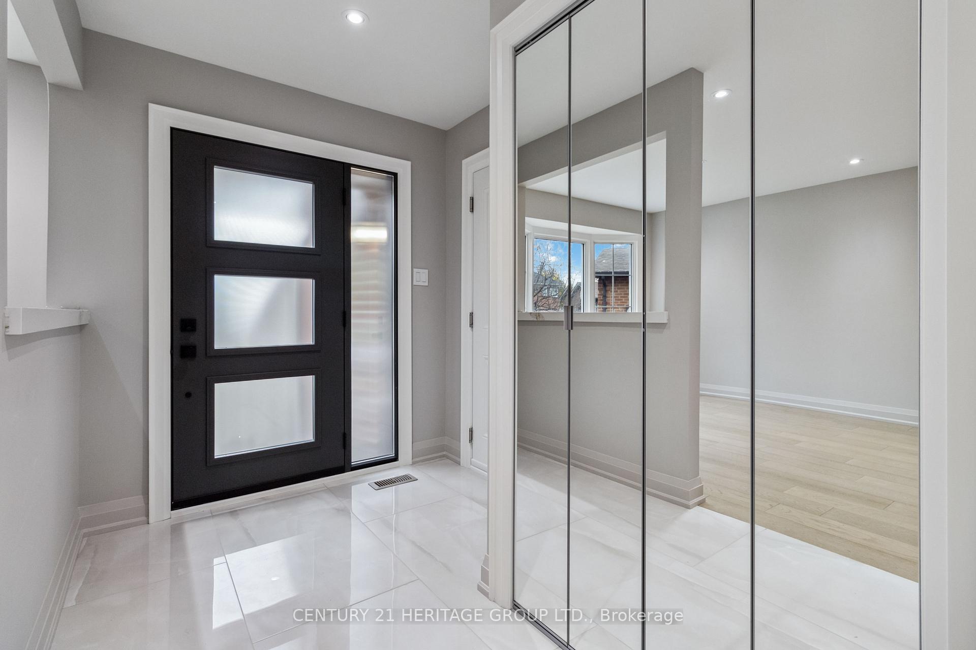 Photo 2 of 734 Robertson Crescent, Milton, Timberlea — HOMEH