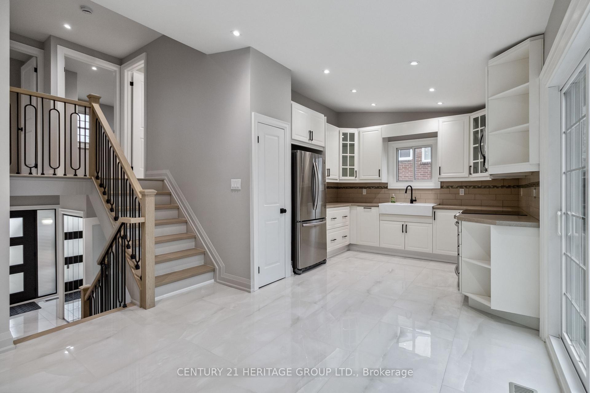Photo 8 of 734 Robertson Crescent, Milton, Timberlea — HOMEH