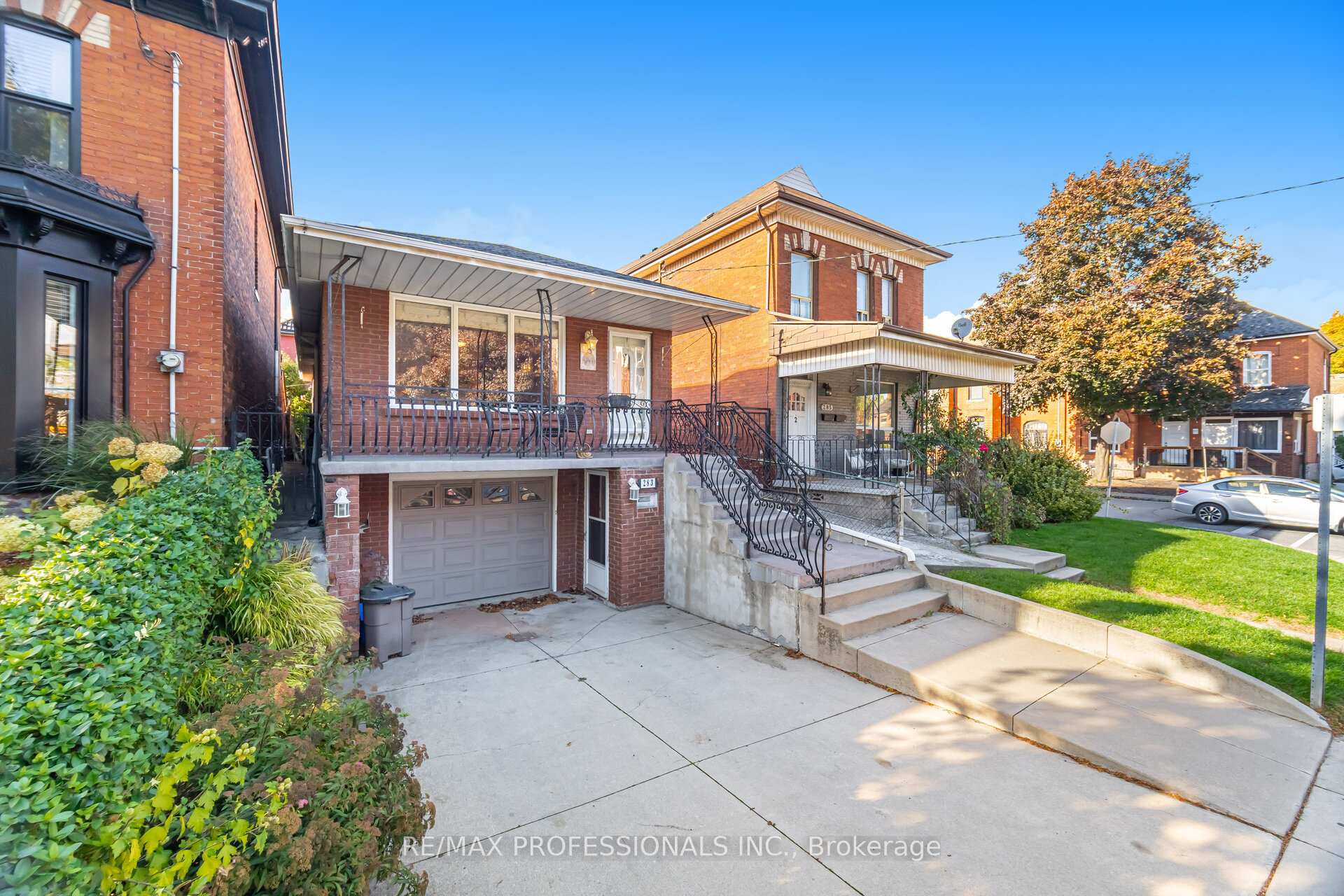 Photo 3 of 283 John Street N, Hamilton, Beasley — HOMEH