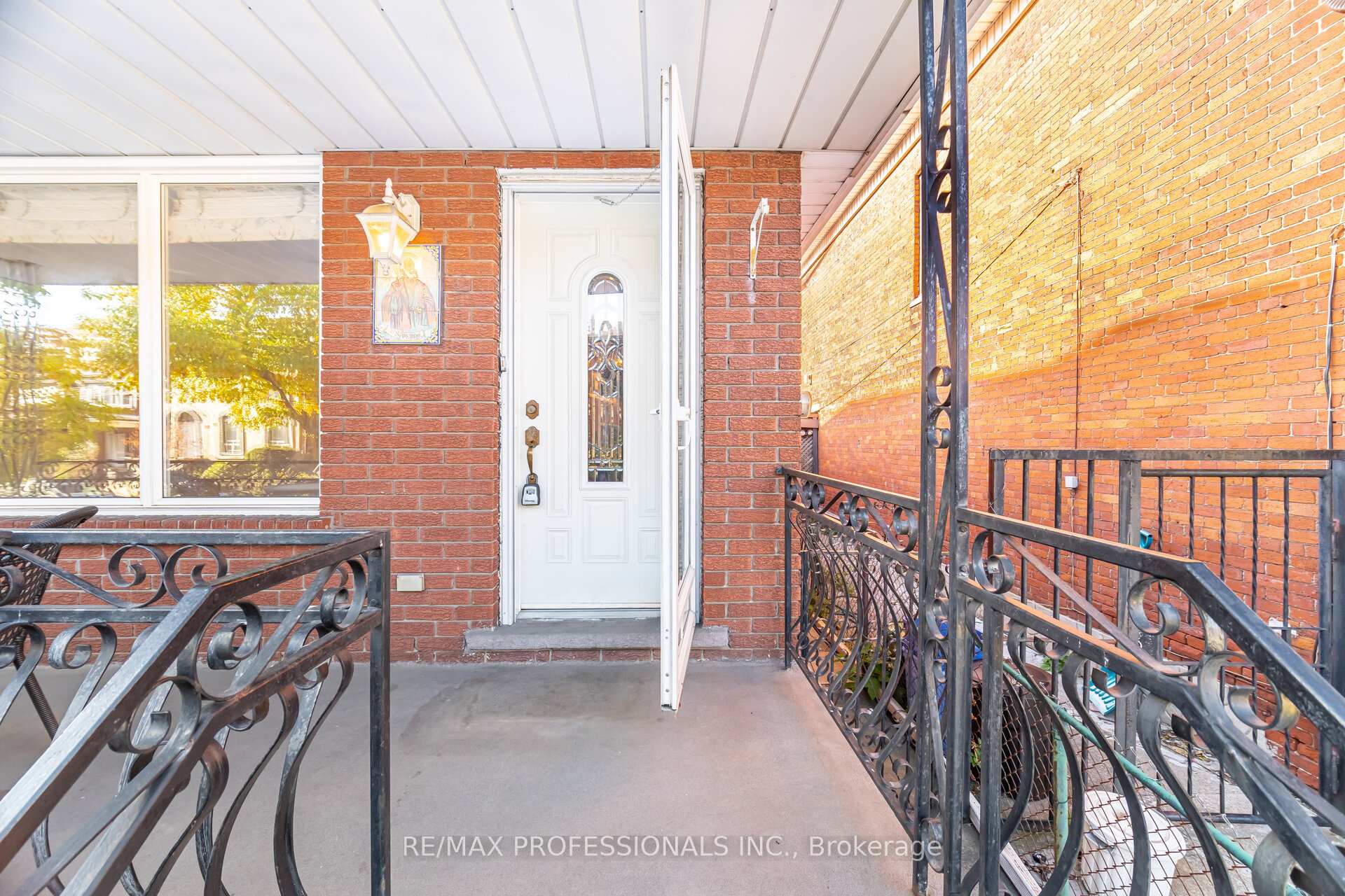 Photo 7 of 283 John Street N, Hamilton, Beasley — HOMEH