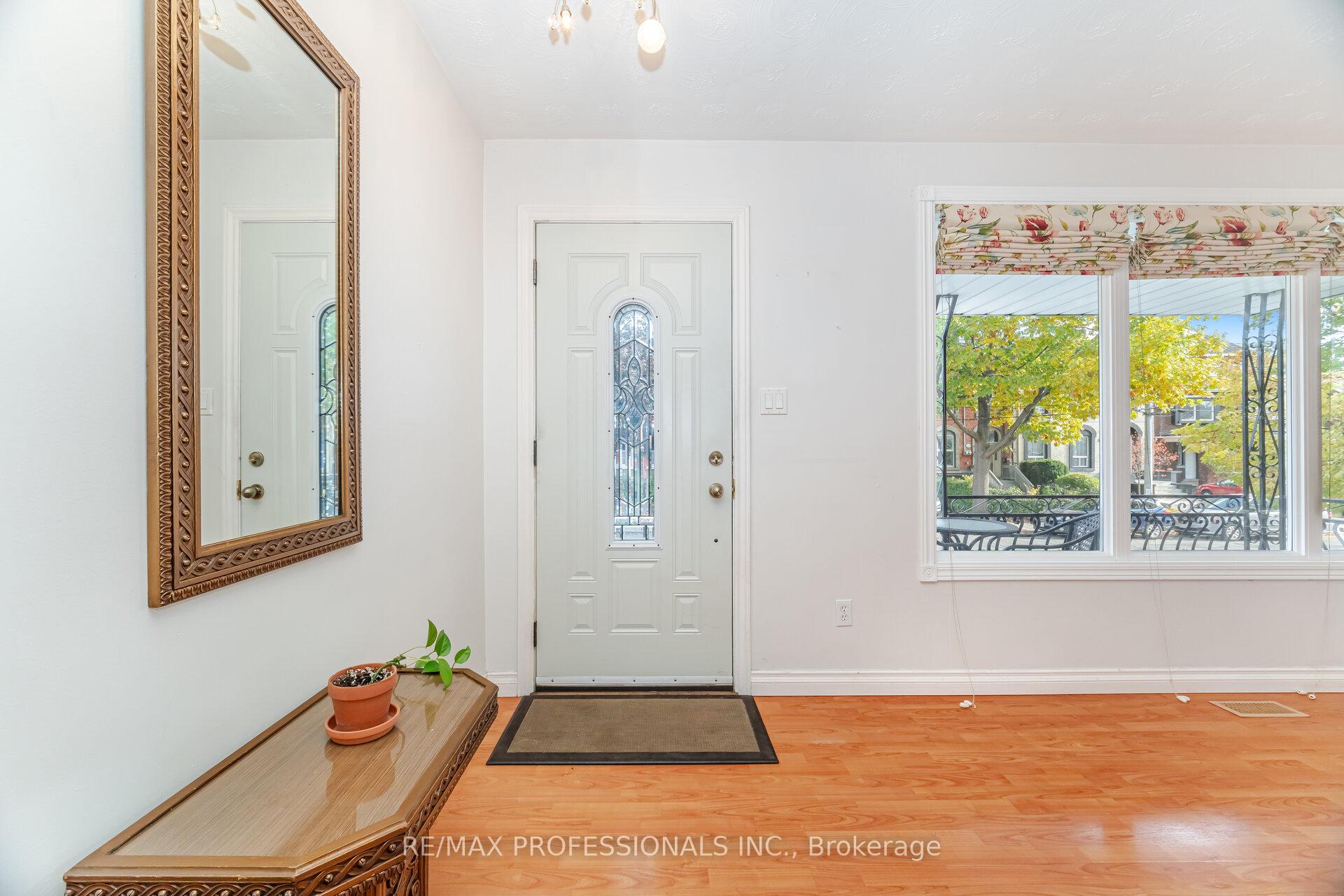 Photo 8 of 283 John Street N, Hamilton, Beasley — HOMEH