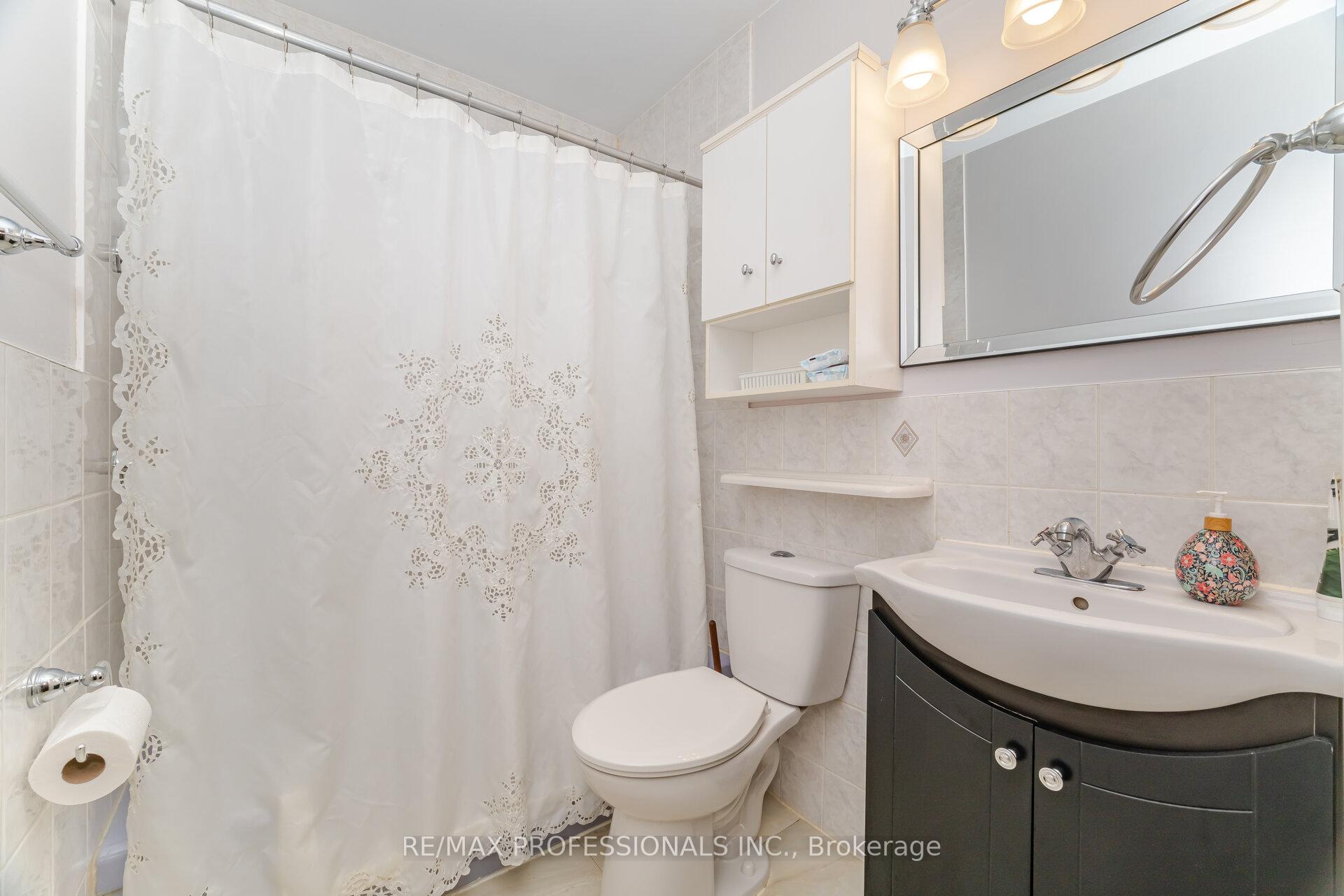 Photo 18 of 283 John Street N, Hamilton, Beasley — HOMEH