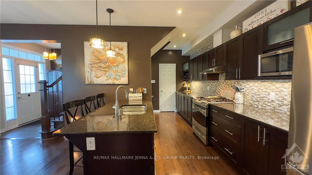 Photo 4 of 755 Oakglade Avenue, Ottawa, Kanata - Emerald Meadows/Trailwest — HOMEH