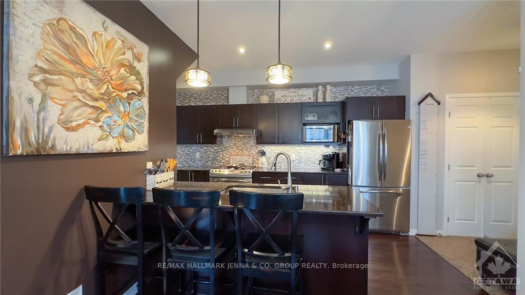 Photo 6 of 755 Oakglade Avenue, Ottawa, Kanata - Emerald Meadows/Trailwest — HOMEH