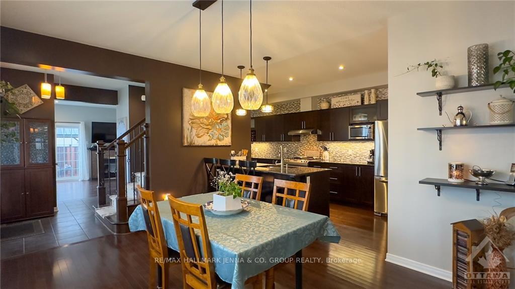 Photo 13 of 755 Oakglade Avenue, Ottawa, Kanata - Emerald Meadows/Trailwest — HOMEH