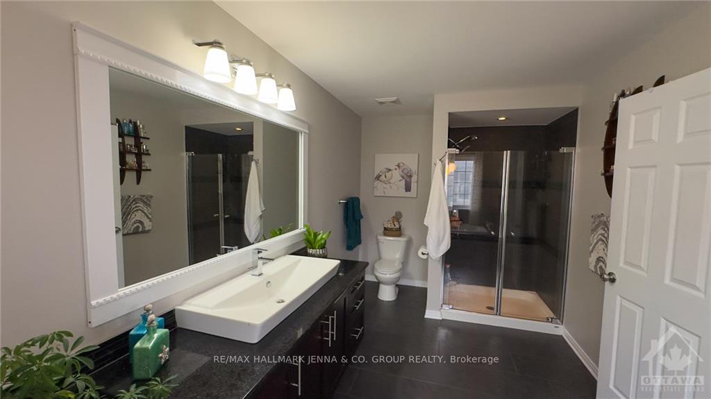 Photo 16 of 755 Oakglade Avenue, Ottawa, Kanata - Emerald Meadows/Trailwest — HOMEH