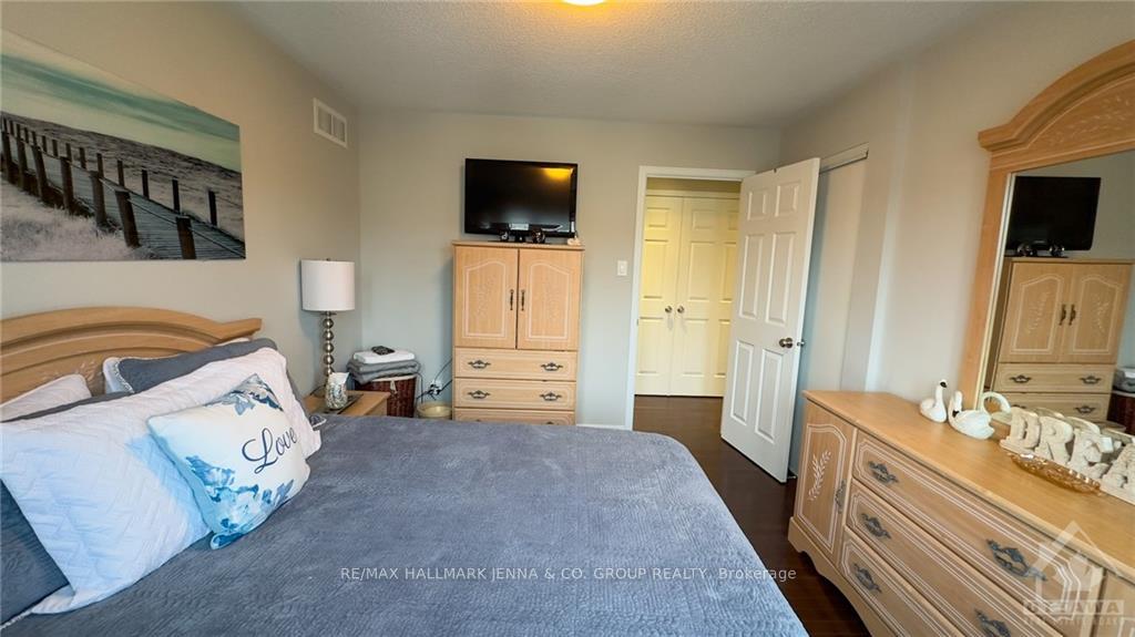 Photo 19 of 755 Oakglade Avenue, Ottawa, Kanata - Emerald Meadows/Trailwest — HOMEH