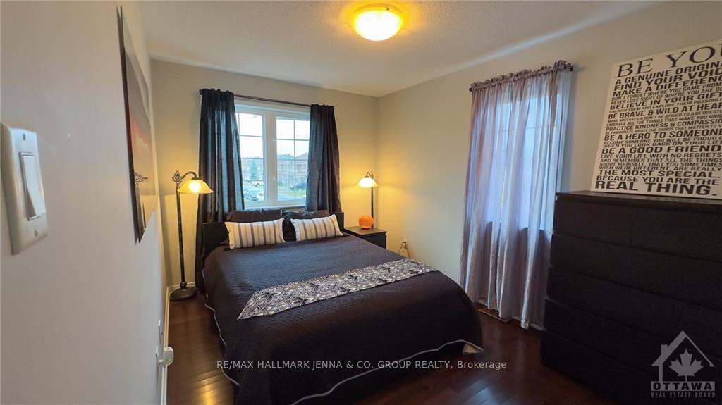 Photo 21 of 755 Oakglade Avenue, Ottawa, Kanata - Emerald Meadows/Trailwest — HOMEH