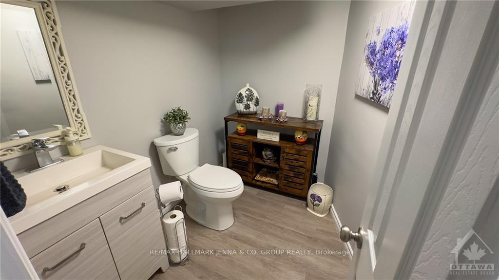 Photo 27 of 755 Oakglade Avenue, Ottawa, Kanata - Emerald Meadows/Trailwest — HOMEH