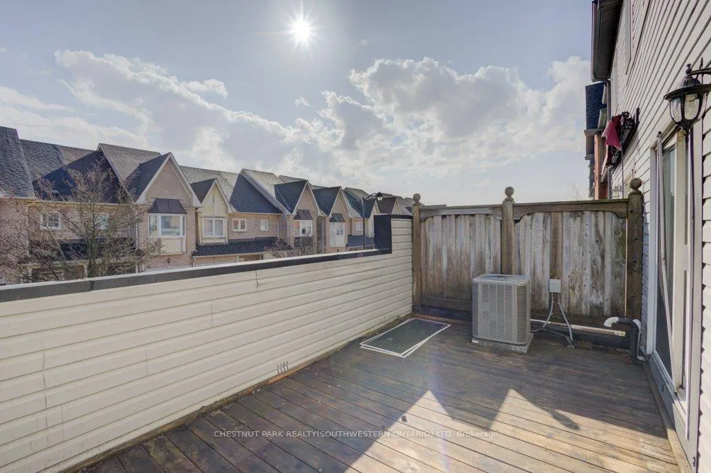 Photo 18 of 37 Port Union Road, Scarborough, Rouge — HOMEH