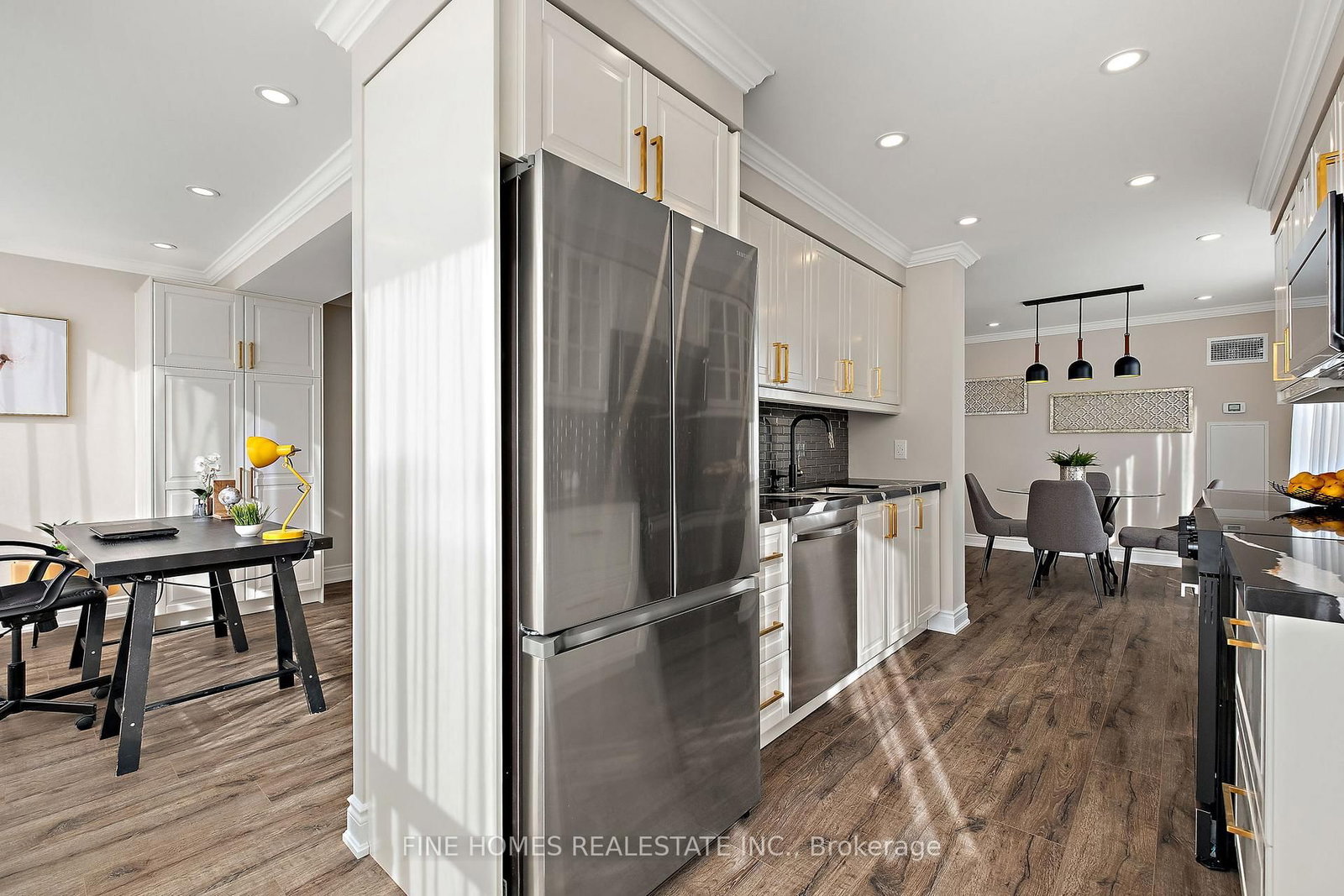 Photo 9 of Unit 307, 120 promenade Circ, Vaughan, Brownridge — HOMEH