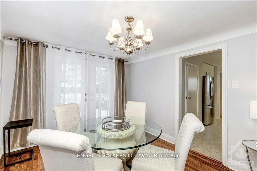 Photo 6 of 317 Summit Avenue, Ottawa, Alta Vista/Faircrest Heights — HOMEH