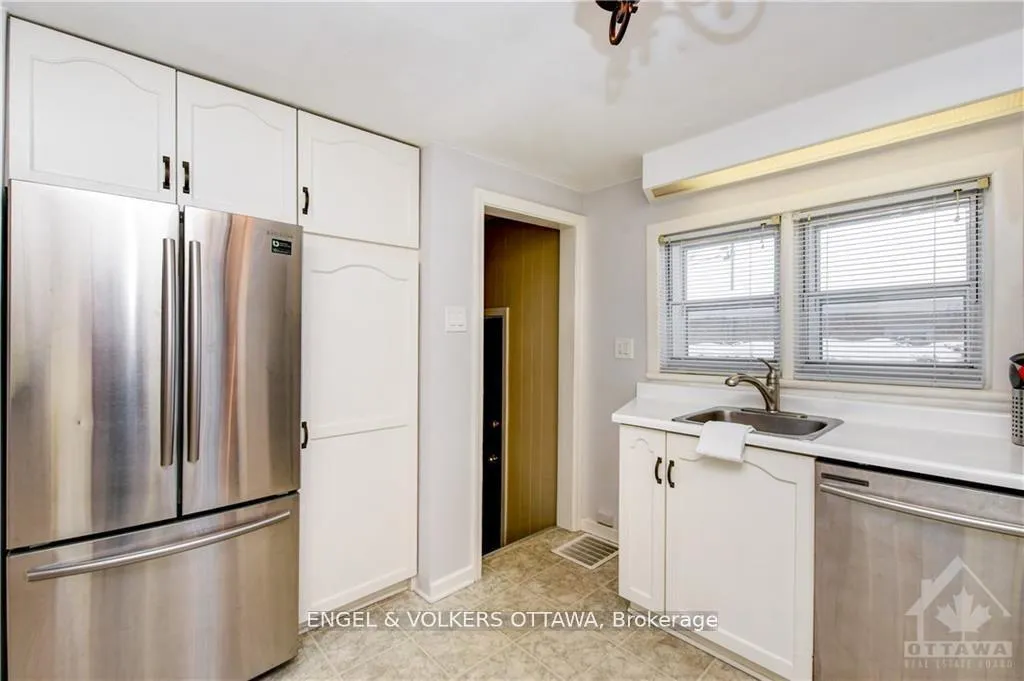 Photo 8 of 317 Summit Avenue, Ottawa, Alta Vista/Faircrest Heights — HOMEH