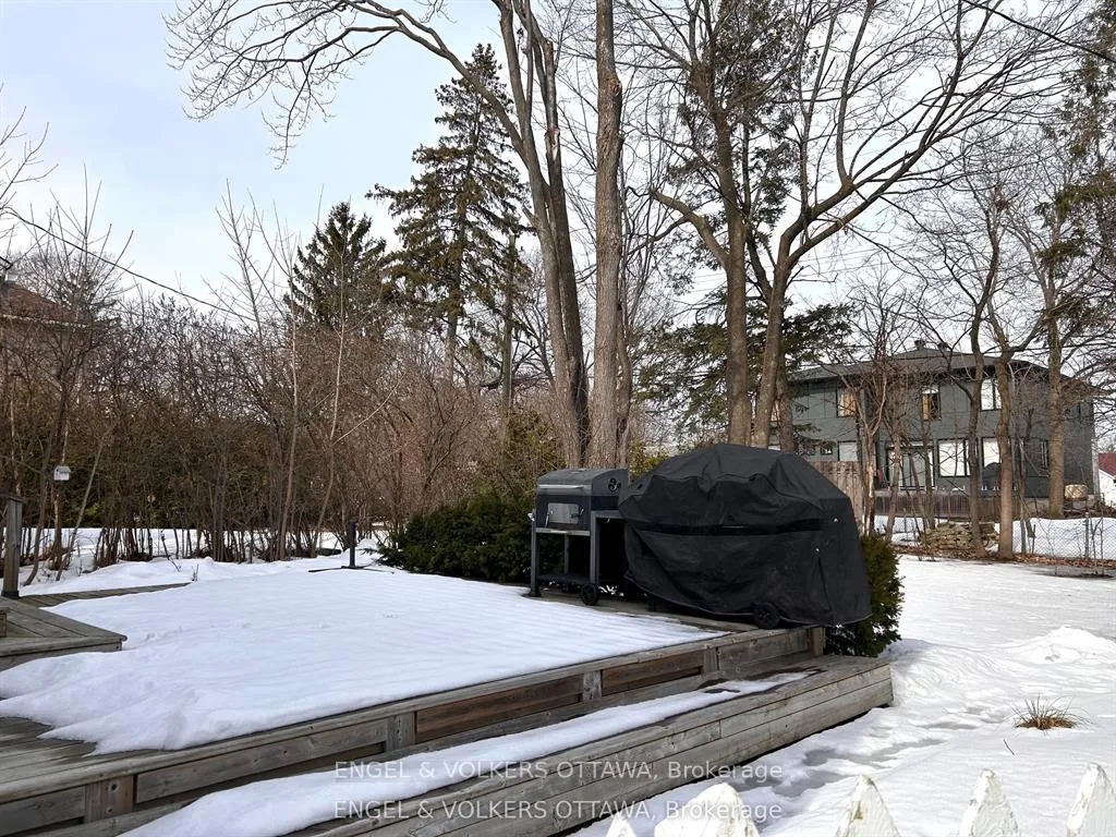 Photo 17 of 317 Summit Avenue, Ottawa, Alta Vista/Faircrest Heights — HOMEH