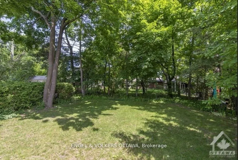 Photo 19 of 317 Summit Avenue, Ottawa, Alta Vista/Faircrest Heights — HOMEH