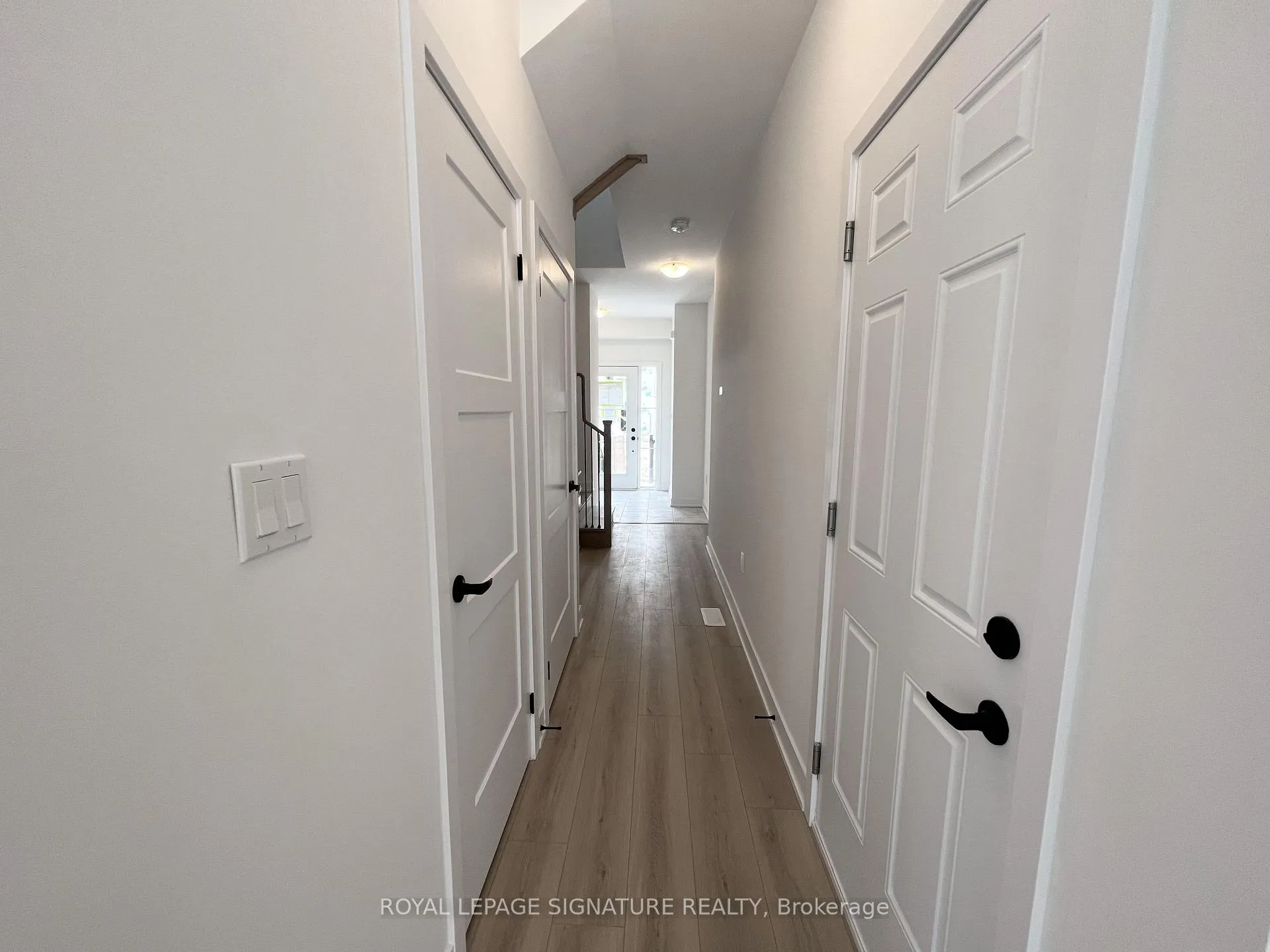 Photo 7 of 21 Hay Lane, Barrie, Rural Barrie Southeast — HOMEH