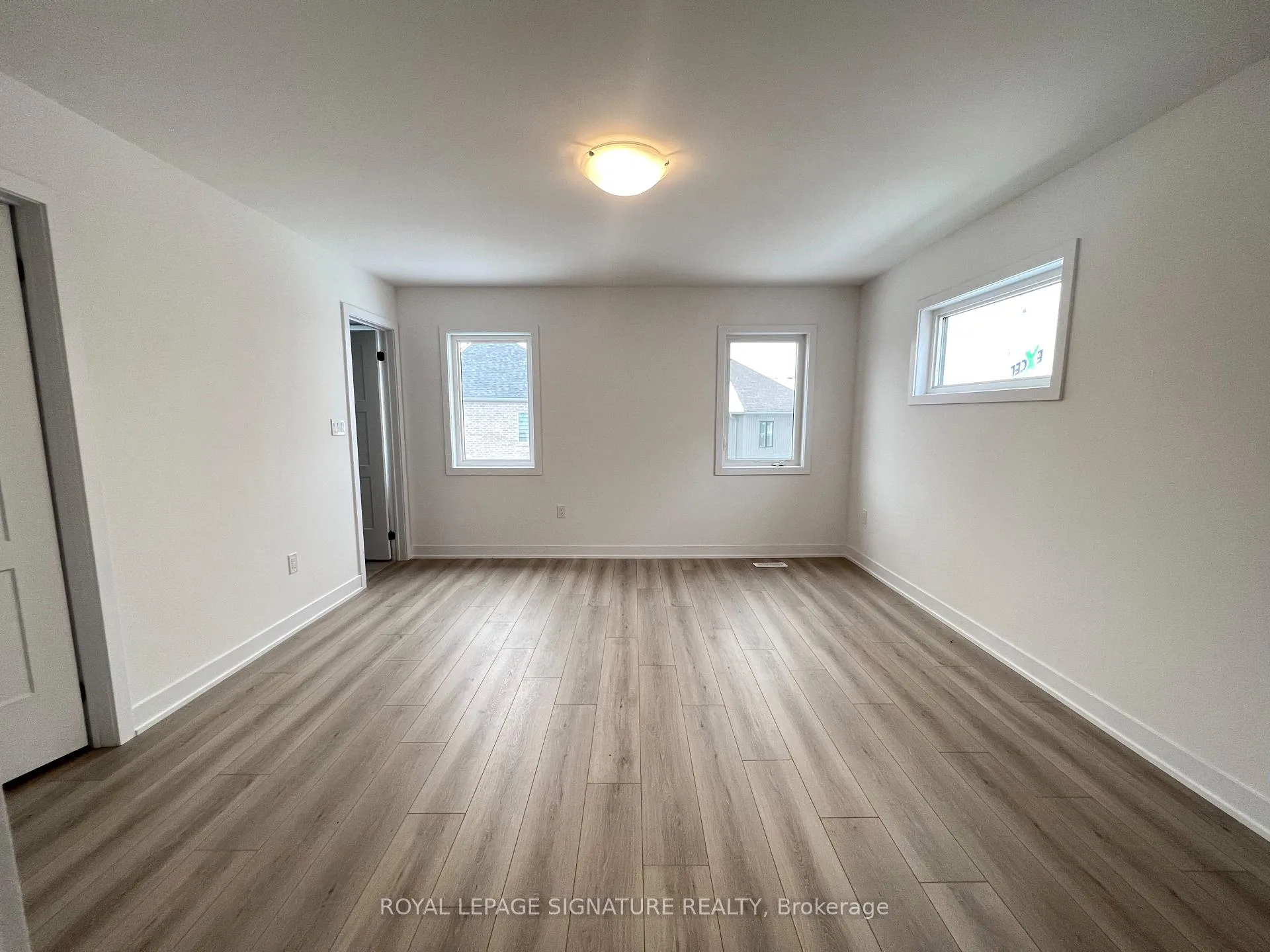 Photo 10 of 21 Hay Lane, Barrie, Rural Barrie Southeast — HOMEH