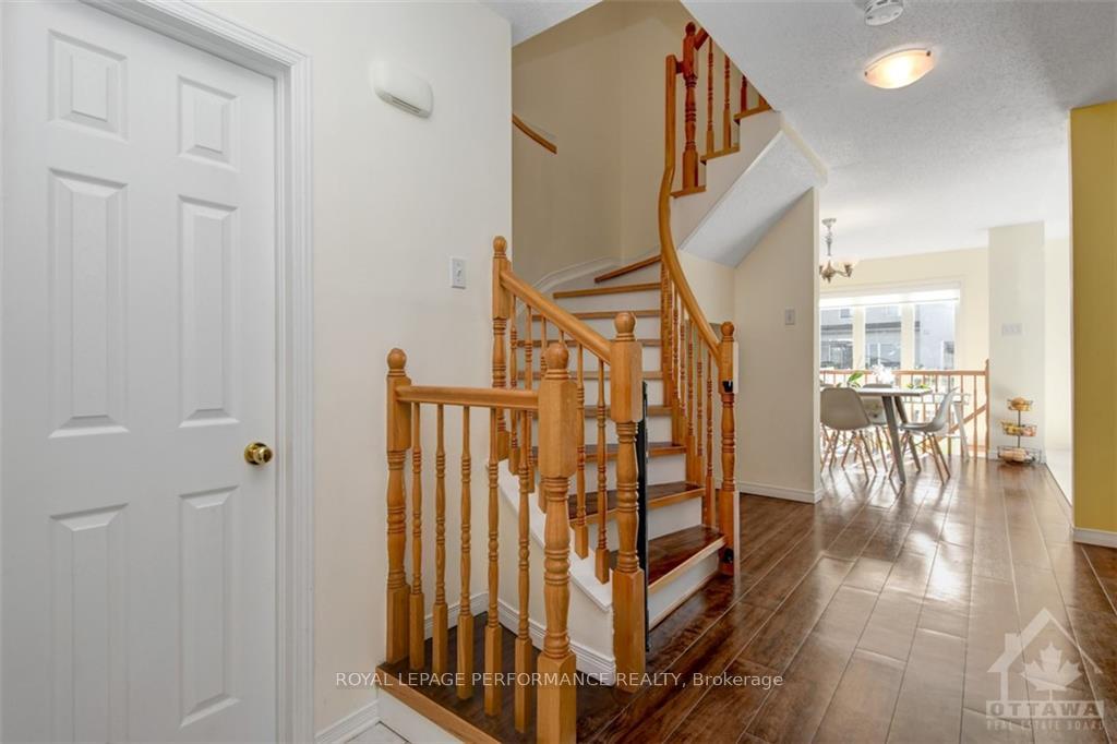 Photo 3 of 20 Kincardine Drive, Ottawa, Kanata - Glencairn/Hazeldean — HOMEH