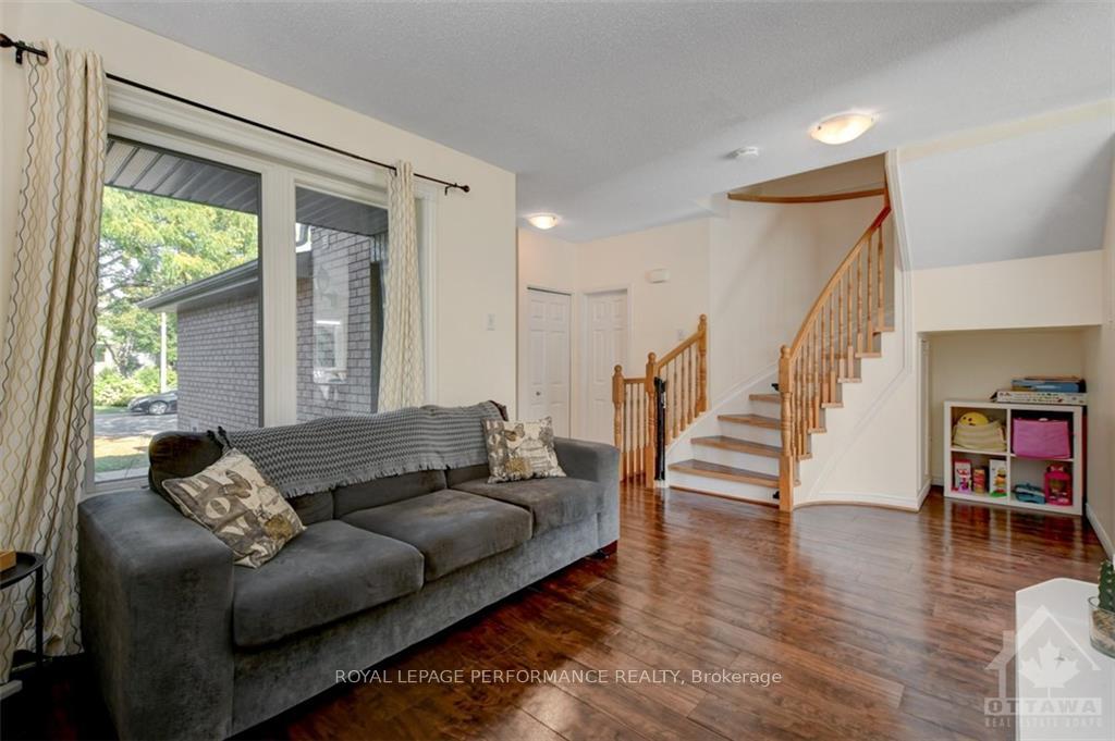 Photo 7 of 20 Kincardine Drive, Ottawa, Kanata - Glencairn/Hazeldean — HOMEH