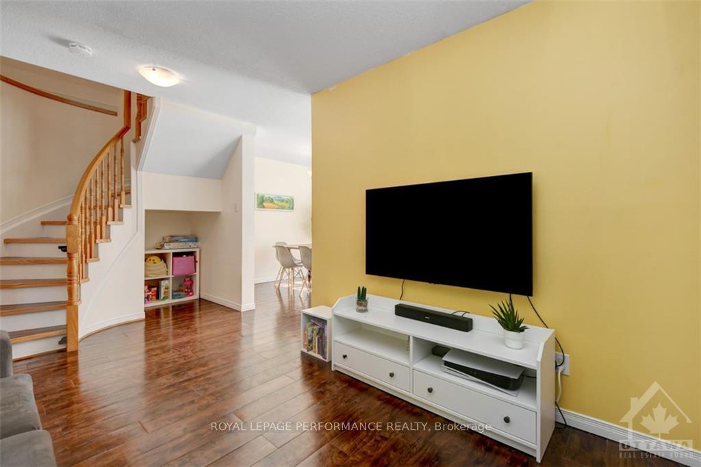 Photo 8 of 20 Kincardine Drive, Ottawa, Kanata - Glencairn/Hazeldean — HOMEH
