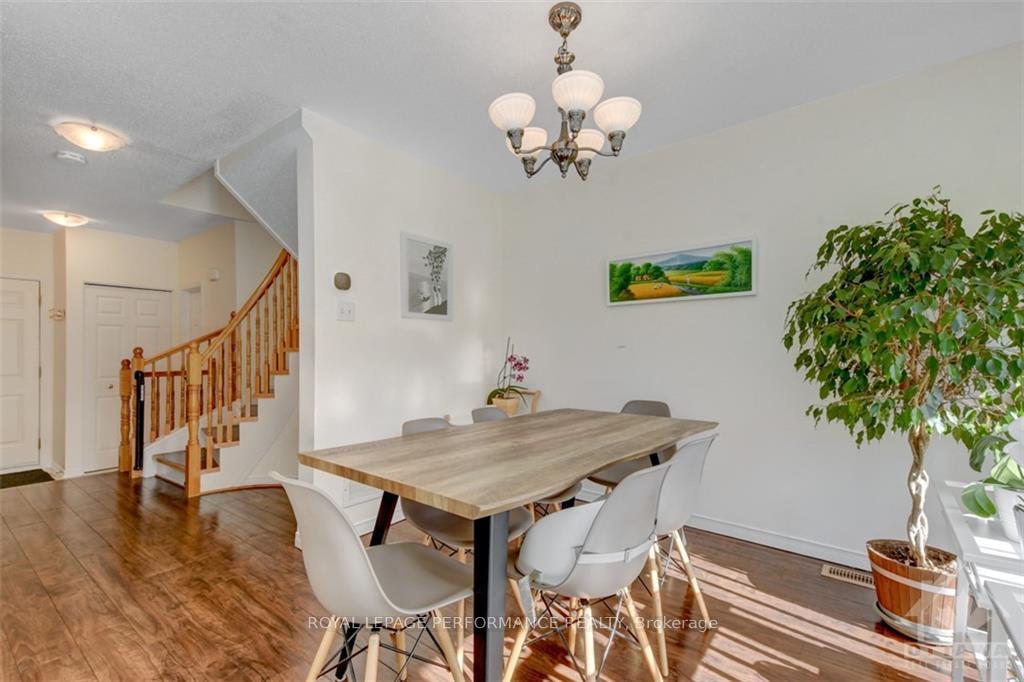 Photo 10 of 20 Kincardine Drive, Ottawa, Kanata - Glencairn/Hazeldean — HOMEH