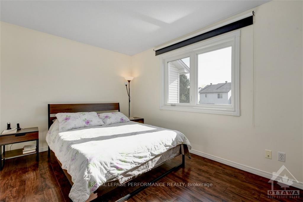 Photo 18 of 20 Kincardine Drive, Ottawa, Kanata - Glencairn/Hazeldean — HOMEH