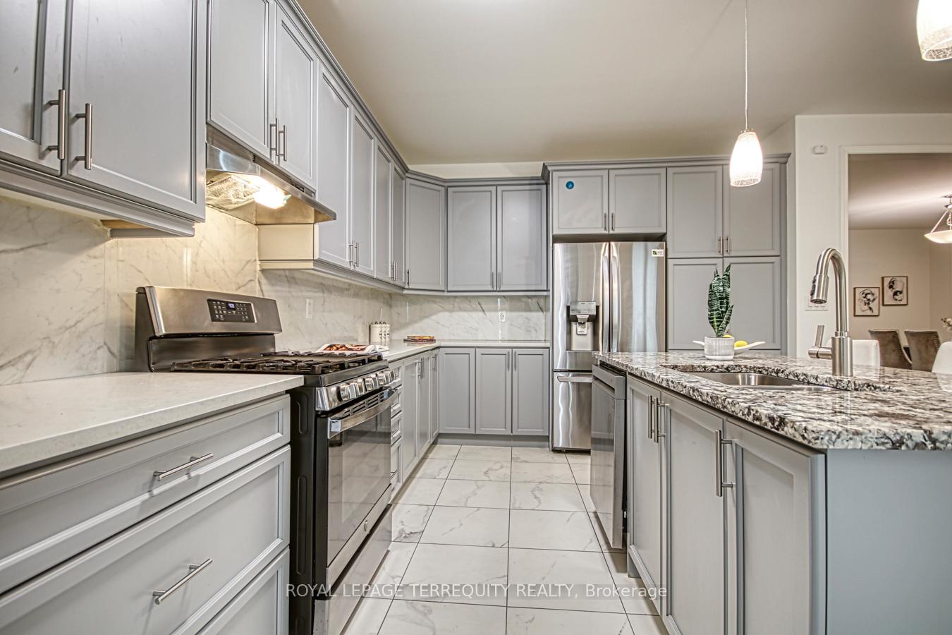 Photo 15 of 385 Gordon Krantz Avenue, Milton, Walker — HOMEH