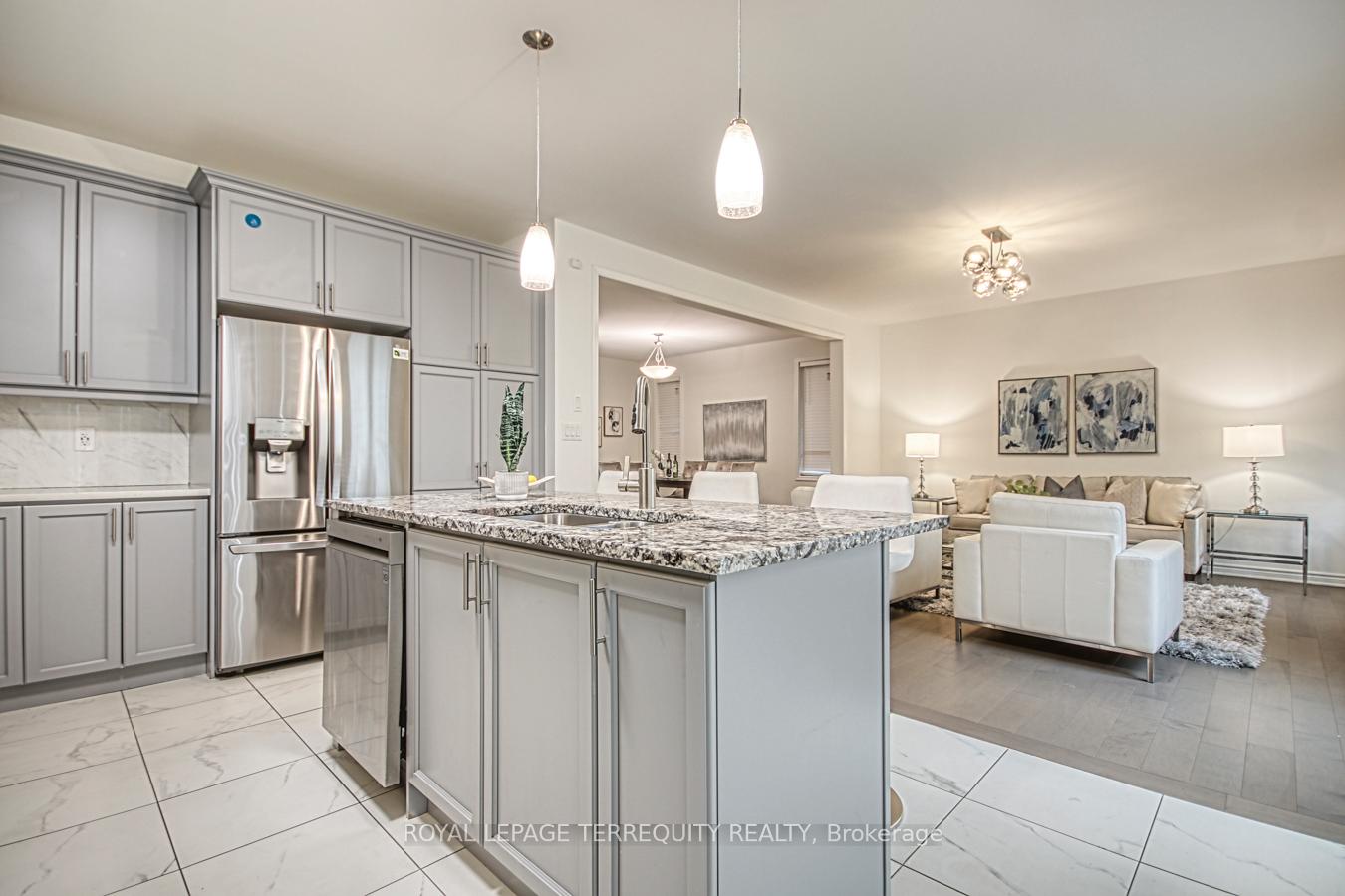 Photo 16 of 385 Gordon Krantz Avenue, Milton, Walker — HOMEH