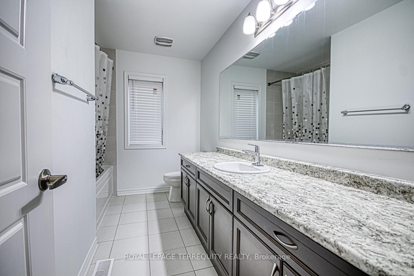 Photo 23 of 385 Gordon Krantz Avenue, Milton, Walker — HOMEH
