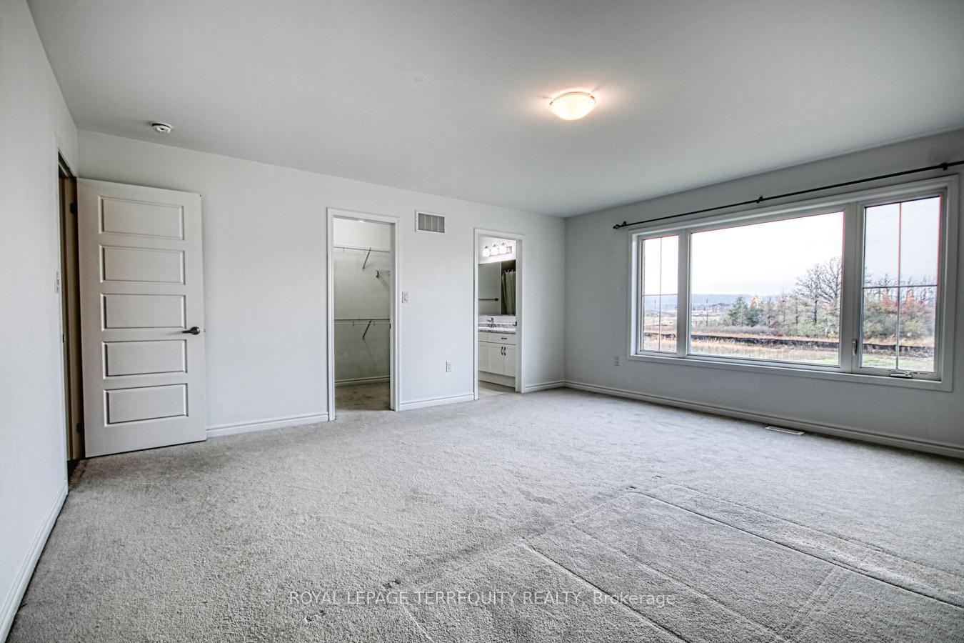 Photo 32 of 385 Gordon Krantz Avenue, Milton, Walker — HOMEH