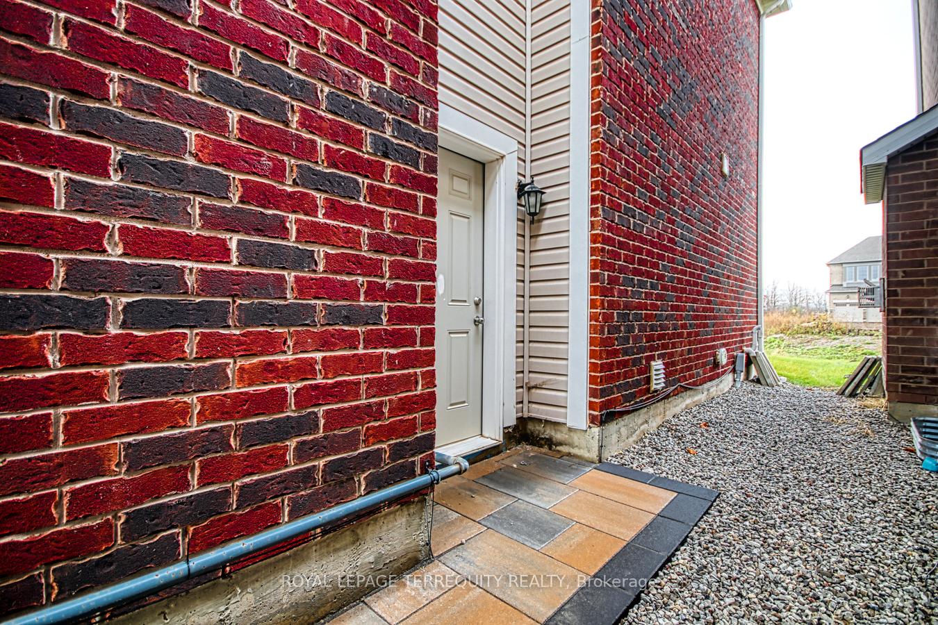 Photo 37 of 385 Gordon Krantz Avenue, Milton, Walker — HOMEH