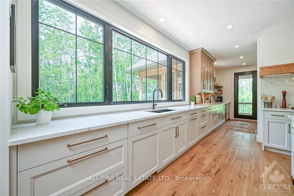 Photo 6 of 36 Synergy Way, Ottawa, Kanata - Kanata (North West) — HOMEH