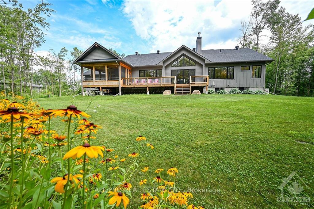 Photo 16 of 36 Synergy Way, Ottawa, Kanata - Kanata (North West) — HOMEH