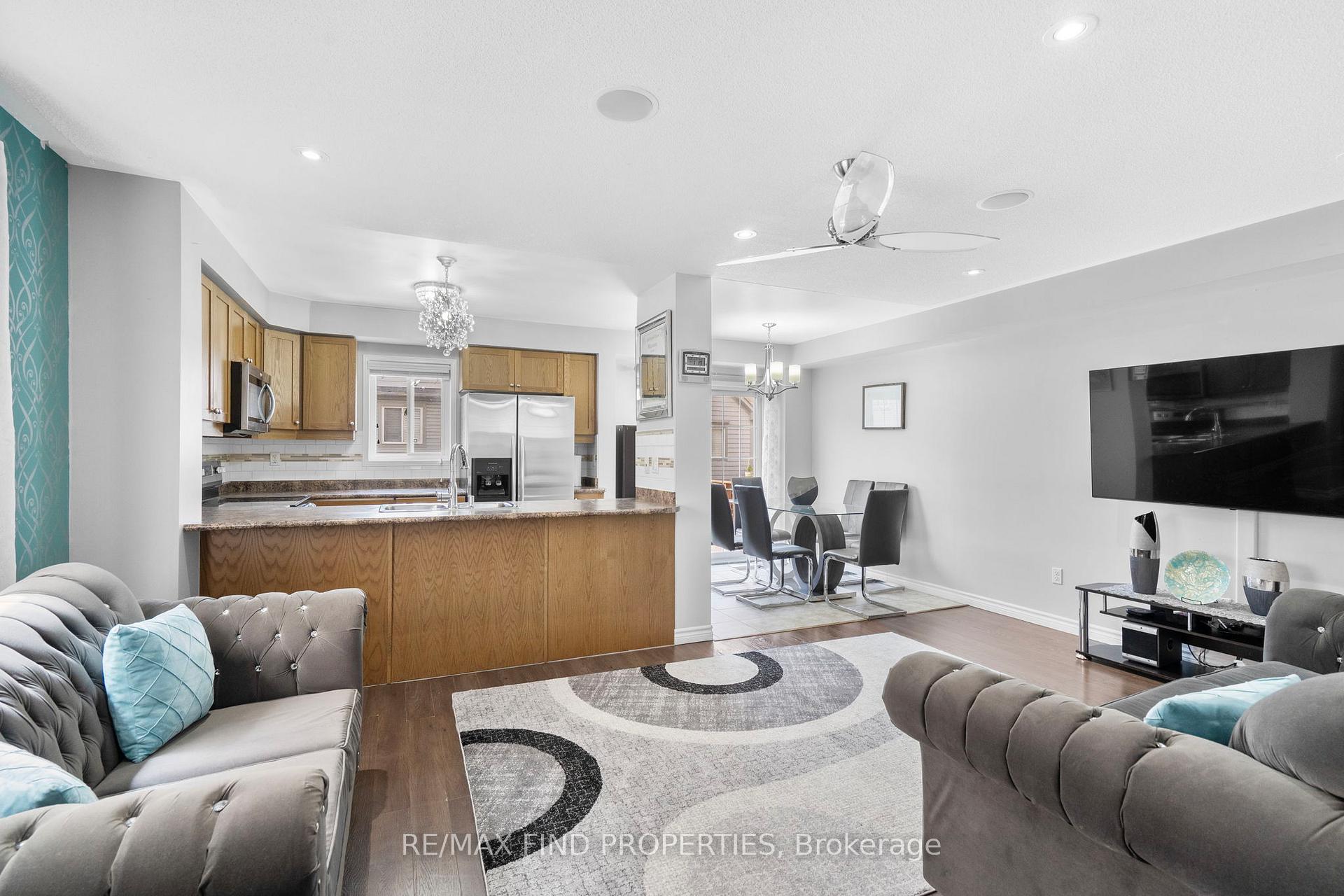 Photo 10 of 24 Bartolo Lane, Ajax, Central — HOMEH