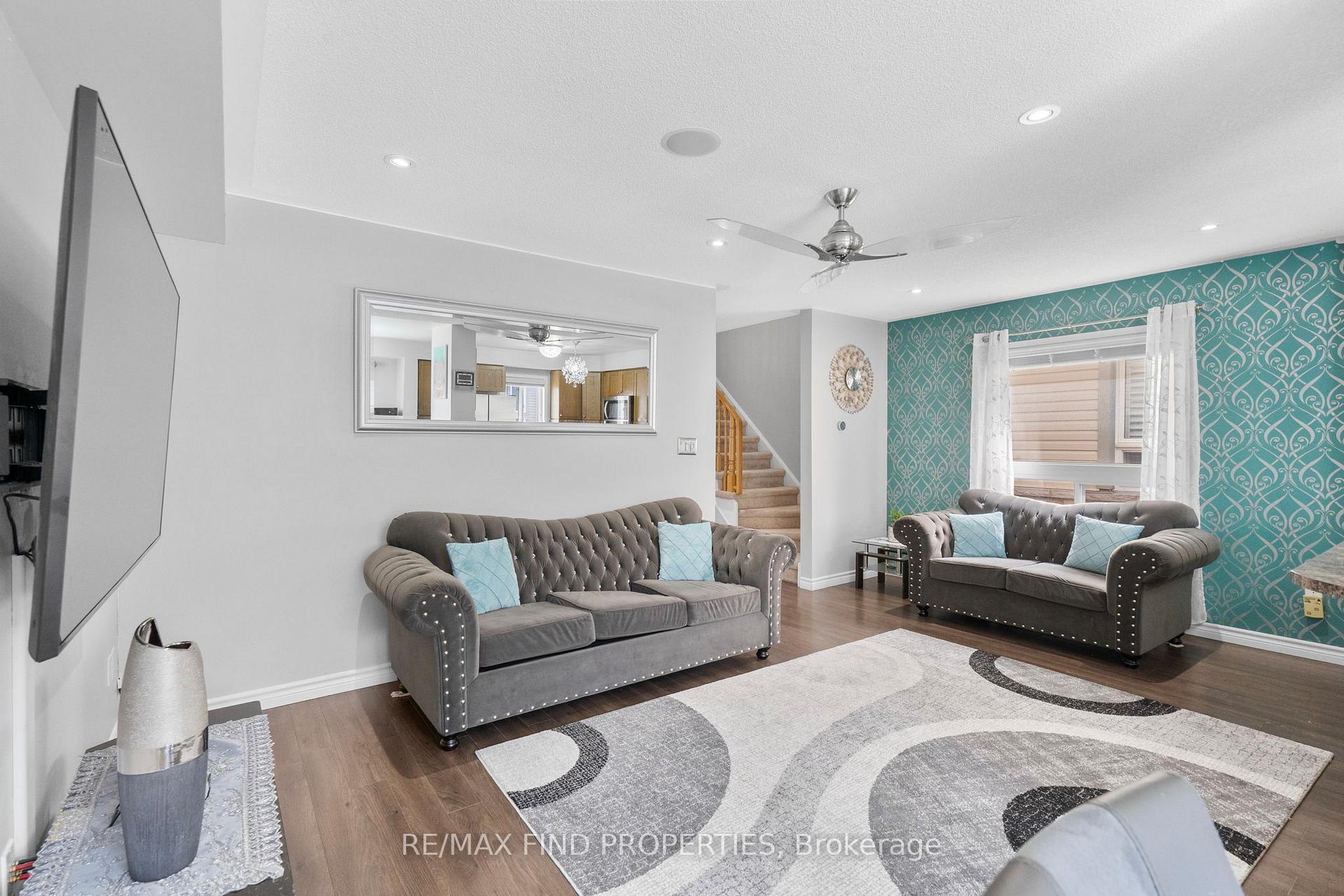 Photo 11 of 24 Bartolo Lane, Ajax, Central — HOMEH