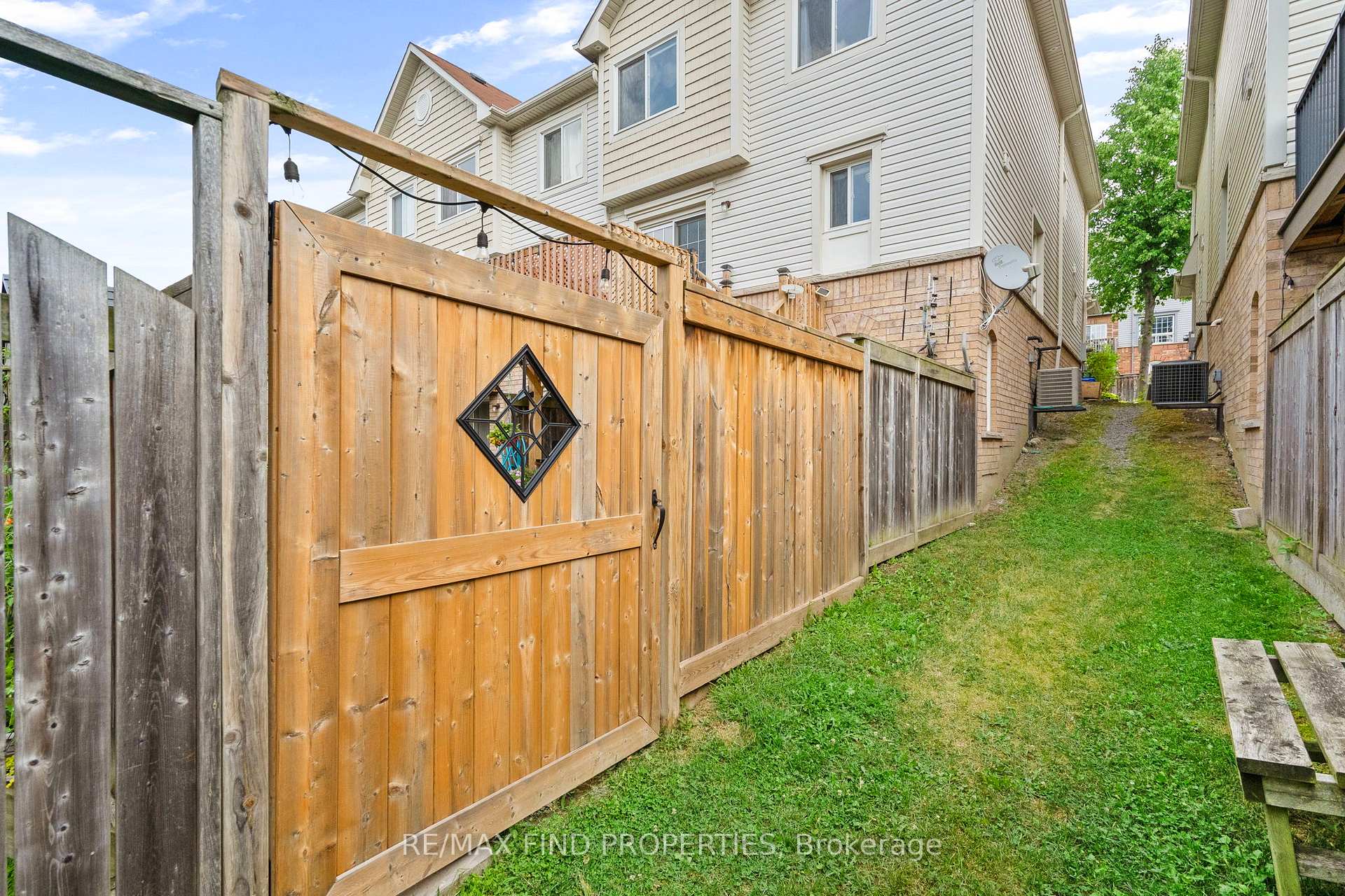 Photo 46 of 24 Bartolo Lane, Ajax, Central — HOMEH