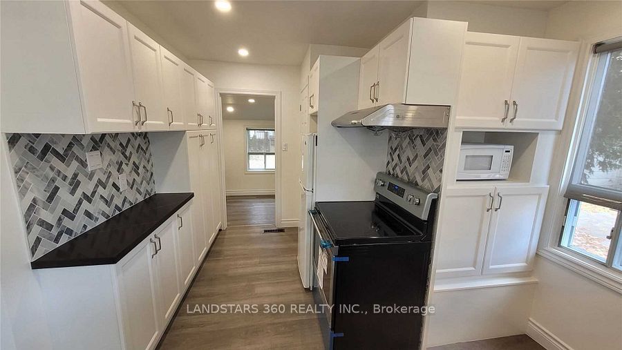 Photo 33 of 10 Warvet Crescent, Toronto, O'Connor-Parkview — HOMEH