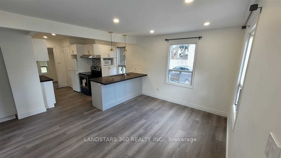Photo 29 of 10 Warvet Crescent, Toronto, O'Connor-Parkview — HOMEH