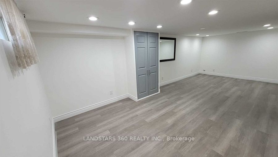 Photo 41 of 10 Warvet Crescent, Toronto, O'Connor-Parkview — HOMEH