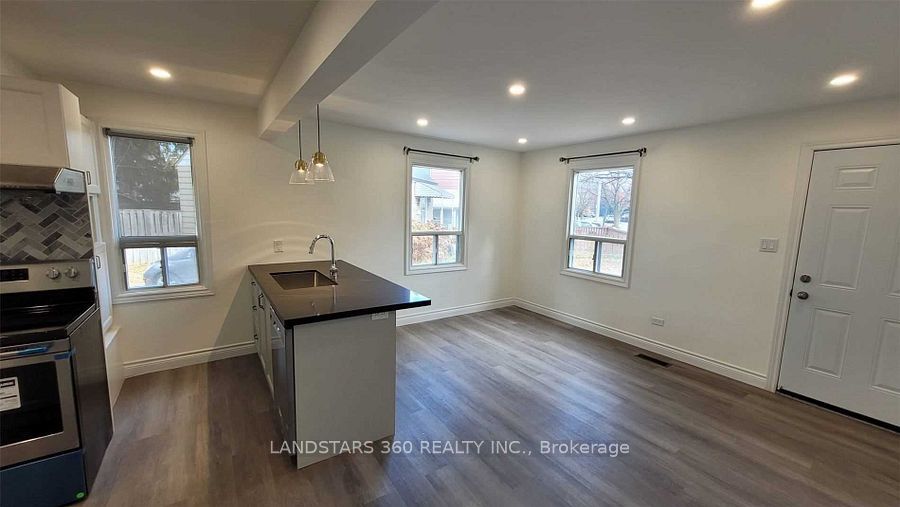 Photo 28 of 10 Warvet Crescent, Toronto, O'Connor-Parkview — HOMEH