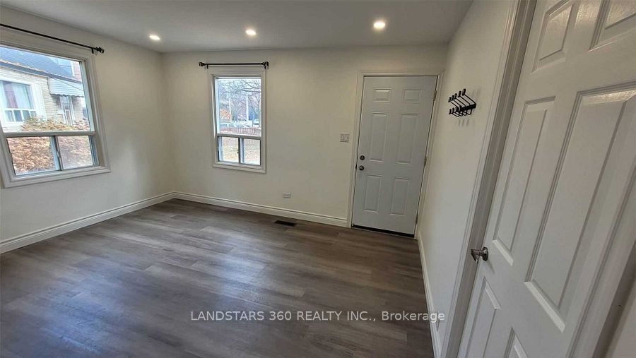 Photo 30 of 10 Warvet Crescent, Toronto, O'Connor-Parkview — HOMEH