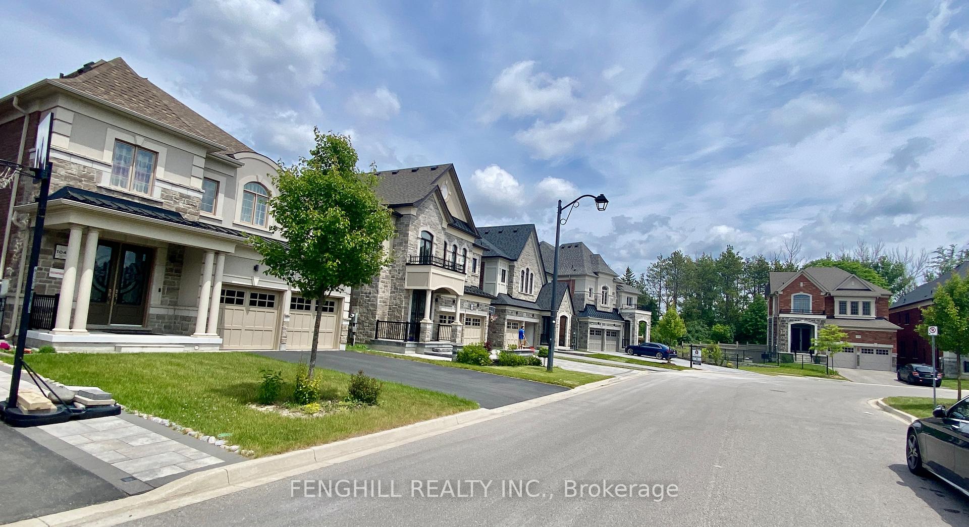 Photo 2 of 254 Touch Gold Crescent, Aurora, Bayview Southeast — HOMEH