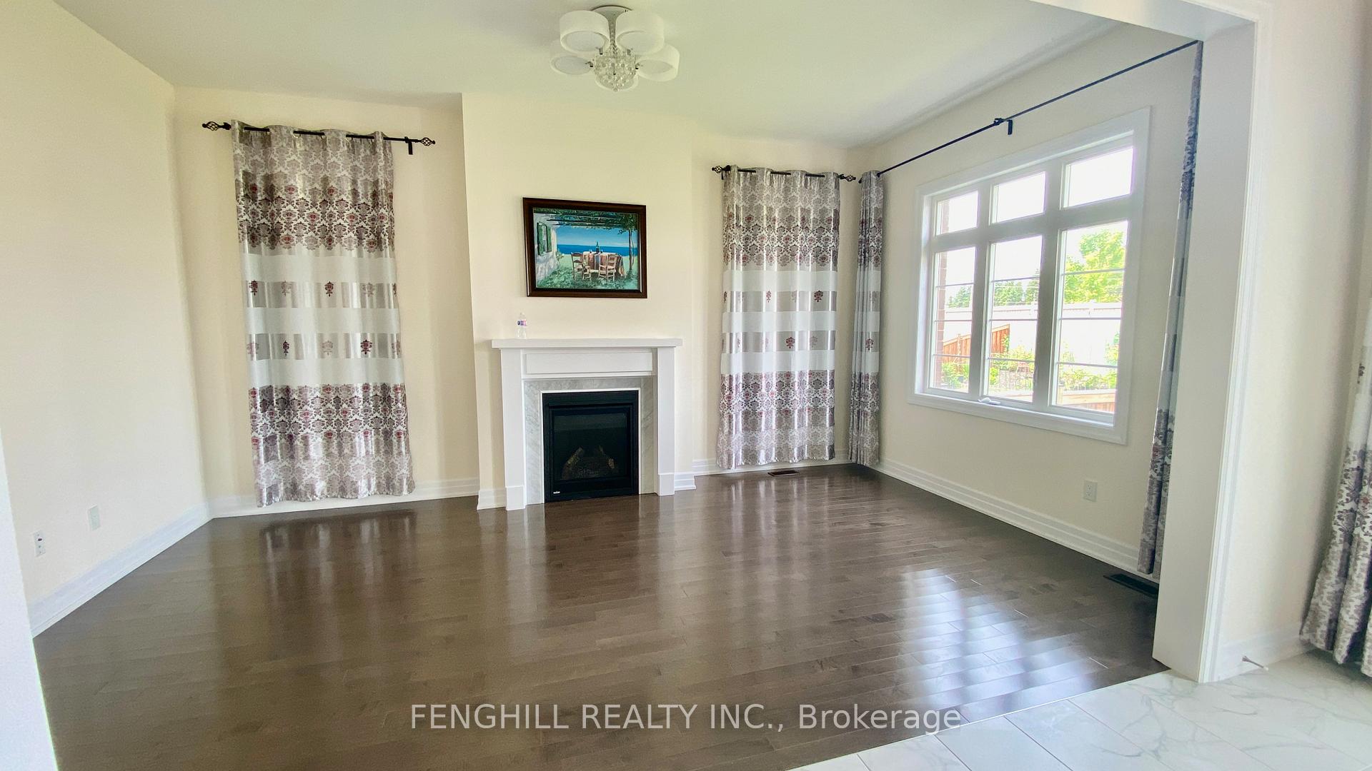 Photo 6 of 254 Touch Gold Crescent, Aurora, Bayview Southeast — HOMEH