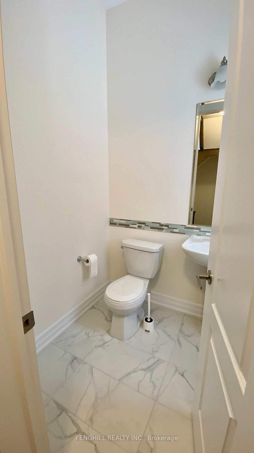 Photo 11 of 254 Touch Gold Crescent, Aurora, Bayview Southeast — HOMEH