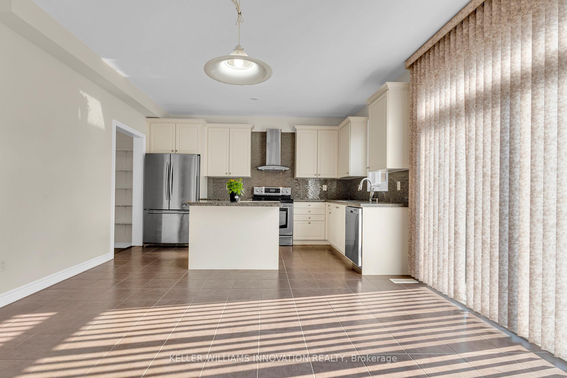 Photo 17 of 392 Kincardine Terrace, Milton, Scott — HOMEH