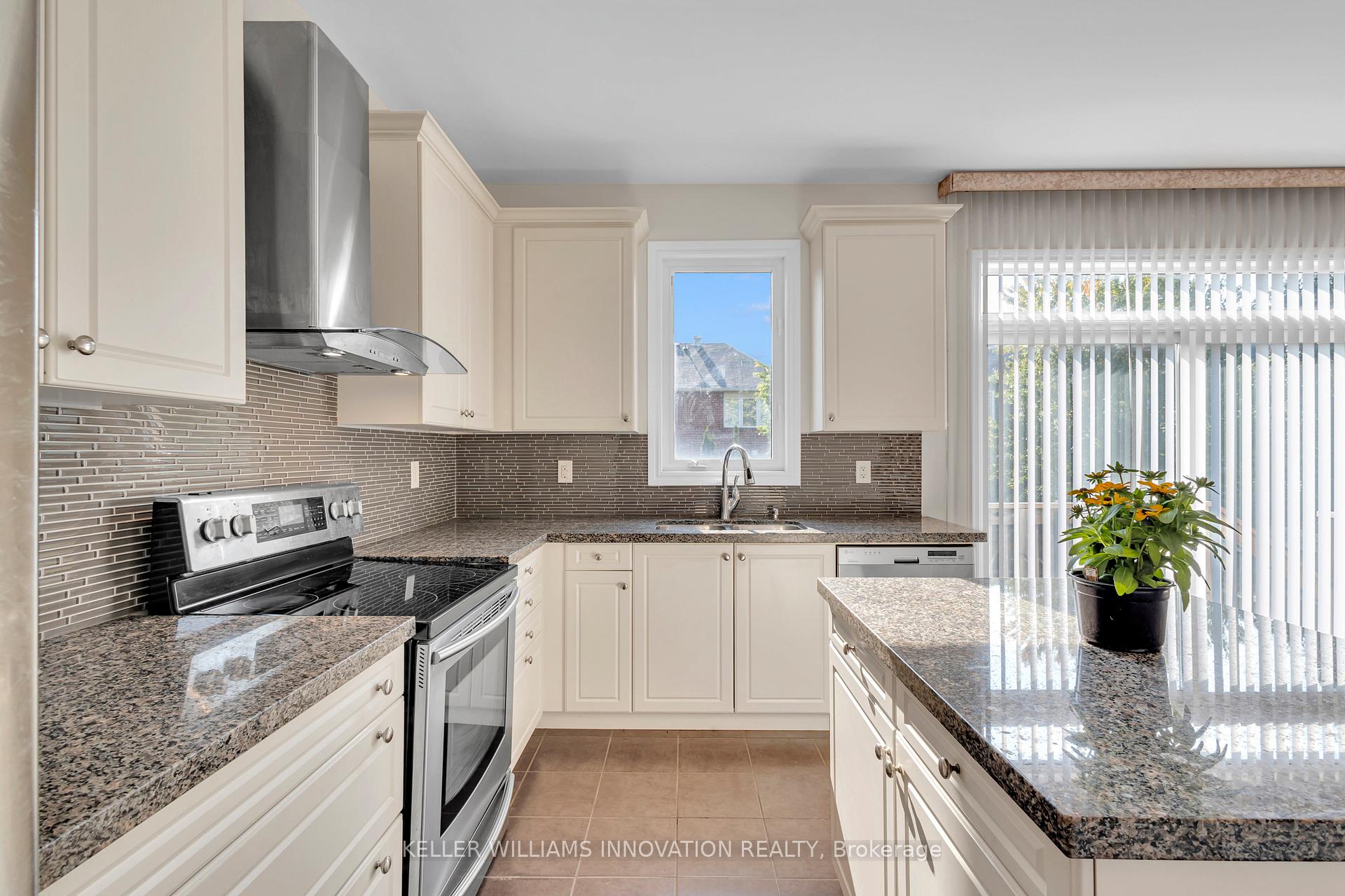 Photo 20 of 392 Kincardine Terrace, Milton, Scott — HOMEH