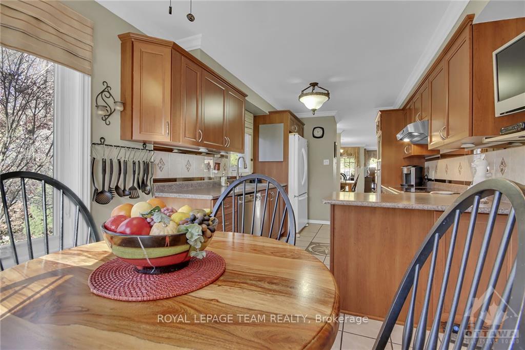 Photo 17 of 88 Goldridge Drive, Ottawa, Kanata - Kanata Lakes/Heritage Hills — HOMEH