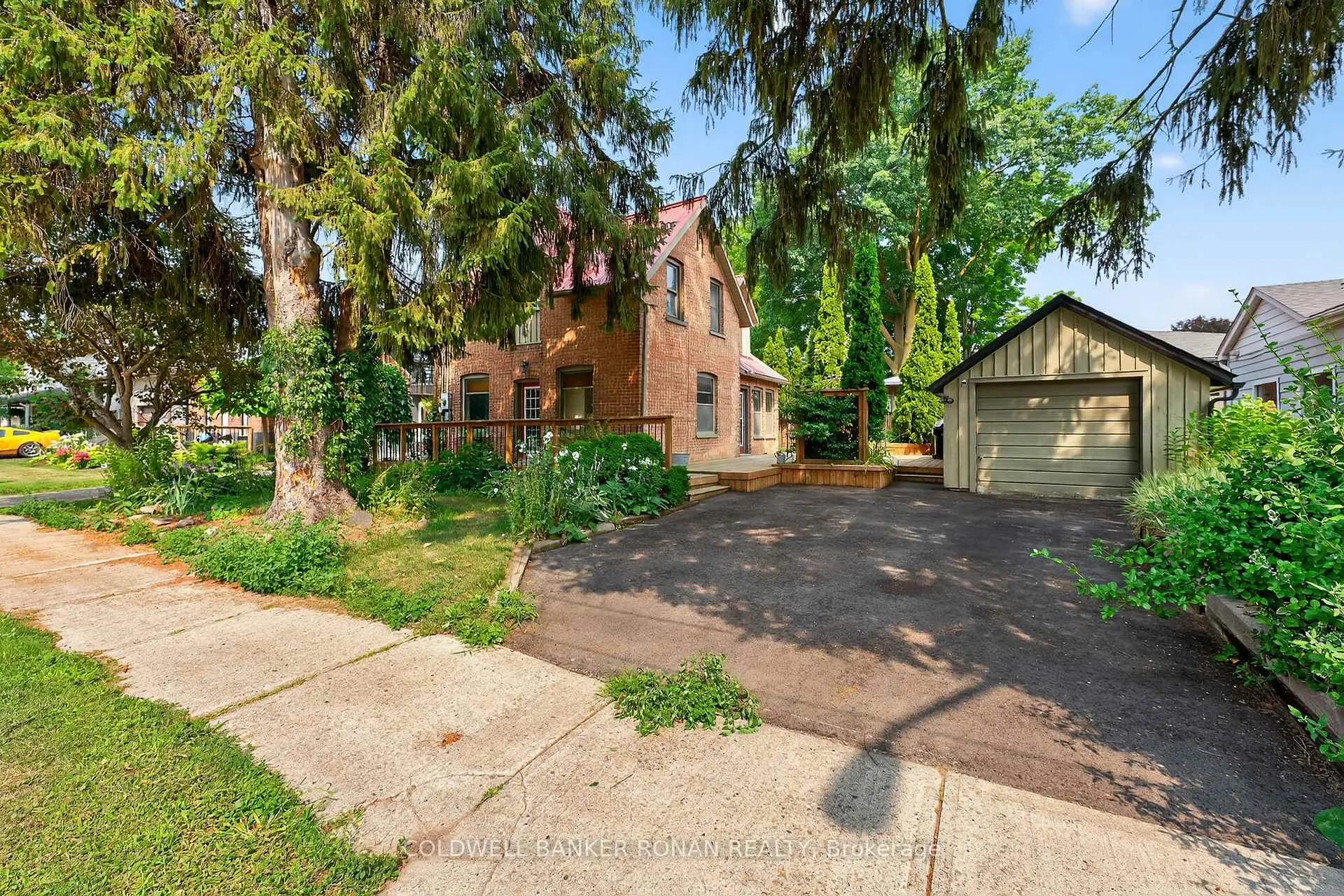 Photo 3 of 12 Nelson Street, New Tecumseth, Alliston — HOMEH