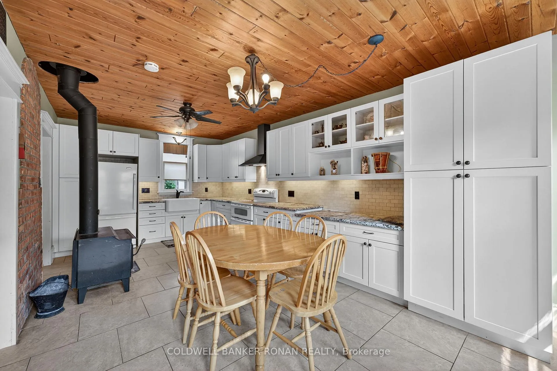 Photo 16 of 12 Nelson Street, New Tecumseth, Alliston — HOMEH