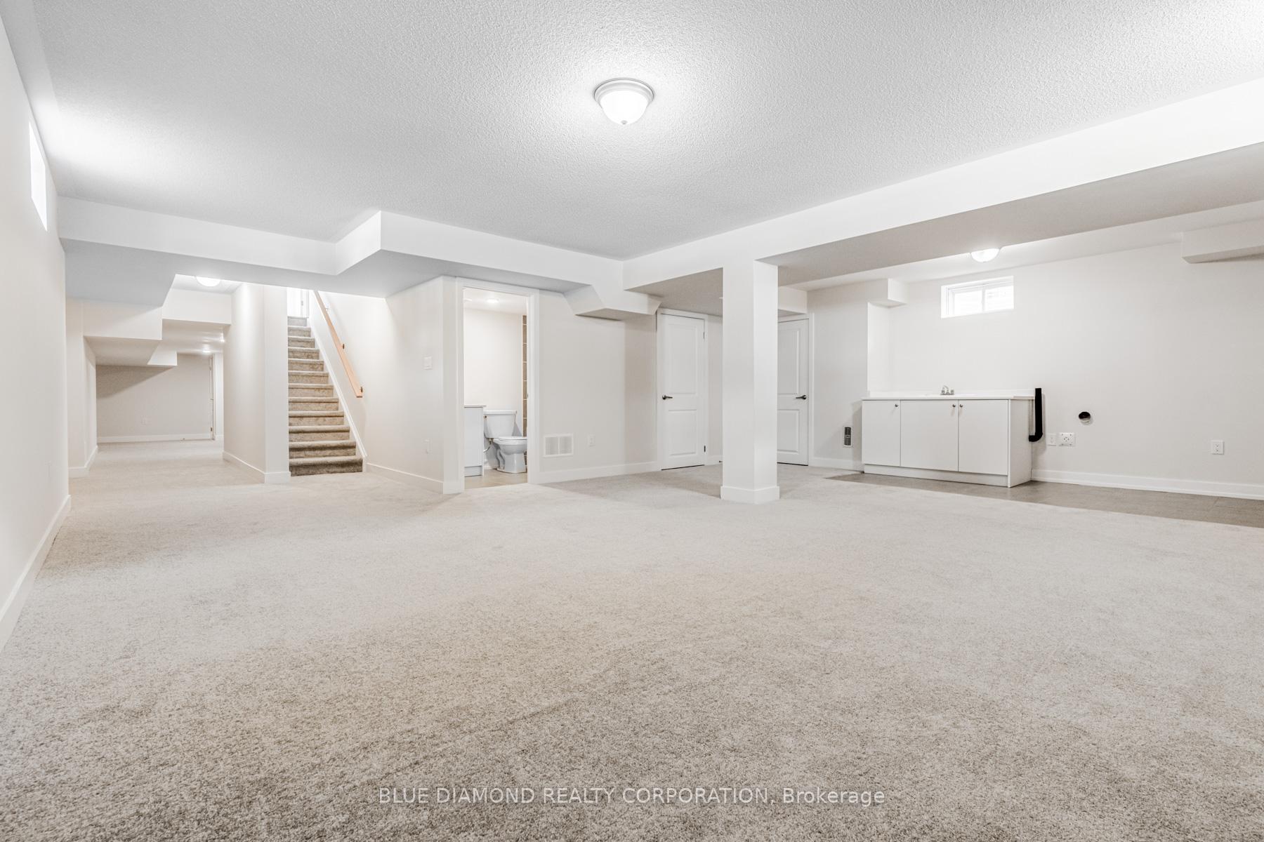 Photo 13 of 641 Fullum Landing E, Milton, Cobban — HOMEH